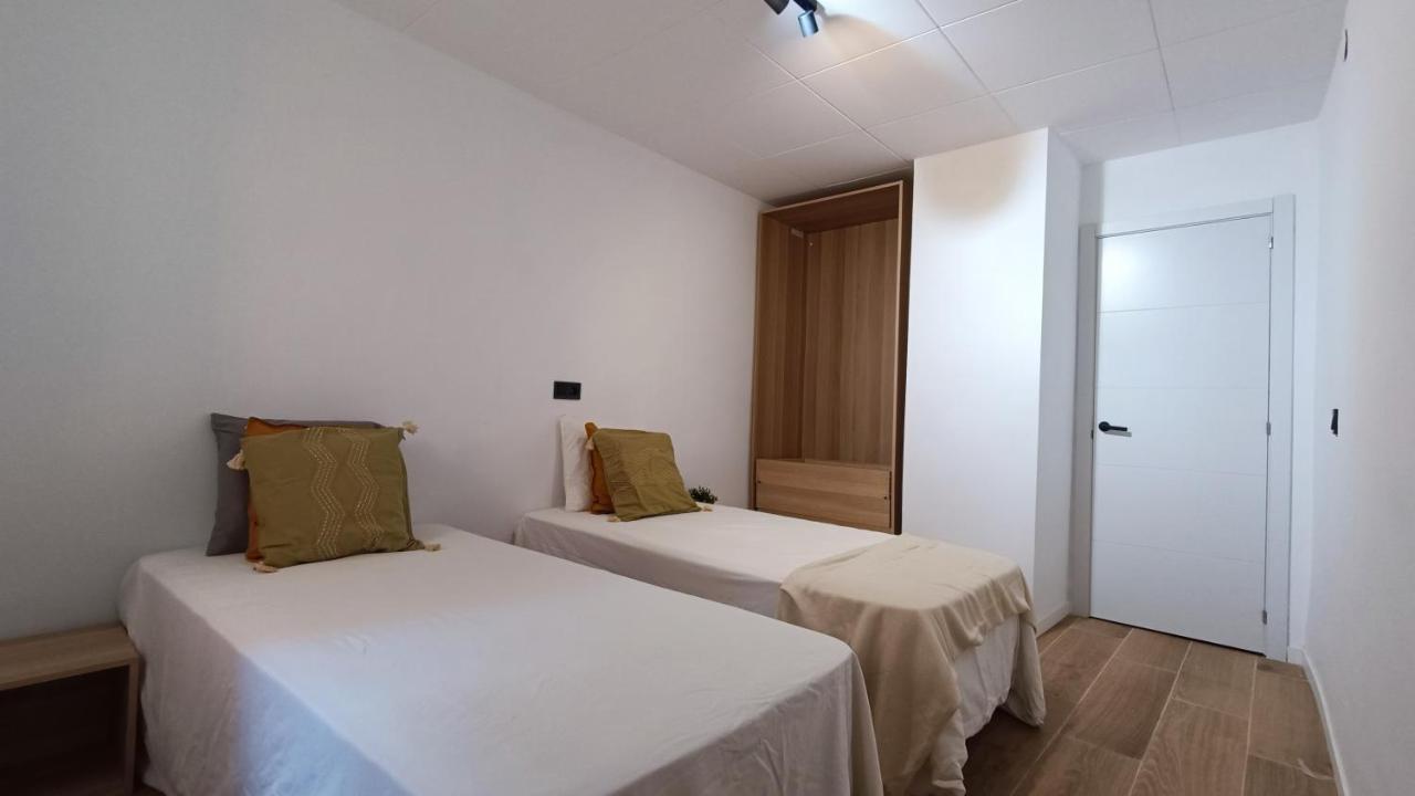 NUEVO Céntrico apartamento a 3 minutos del AVE Lleida Extérieur photo