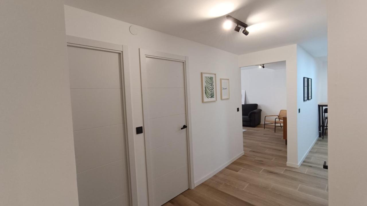 NUEVO Céntrico apartamento a 3 minutos del AVE Lleida Extérieur photo
