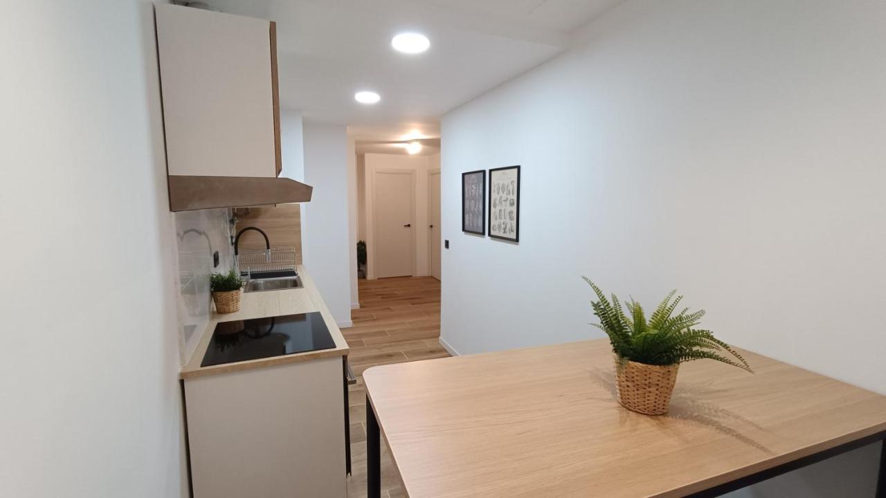 NUEVO Céntrico apartamento a 3 minutos del AVE Lleida Extérieur photo