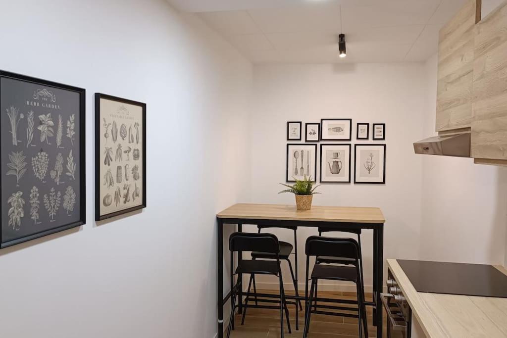 NUEVO Céntrico apartamento a 3 minutos del AVE Lleida Extérieur photo
